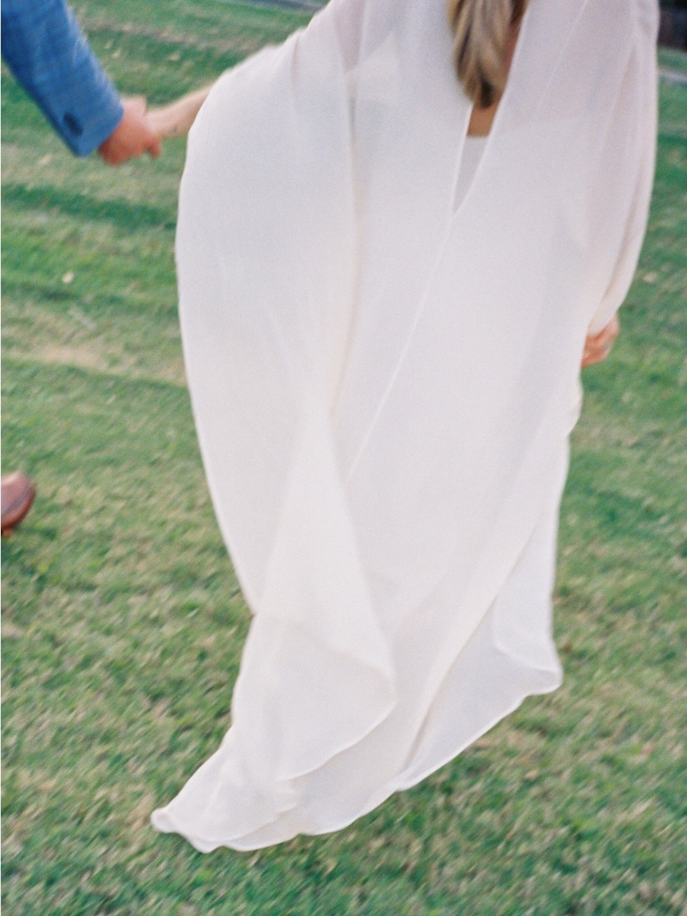 L'Academie White Cape-Overlay Maxi Dress - Picture 4 of 16